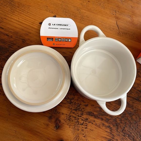 Le Creuset Mini Cocotte. White - Picture 5 of 8